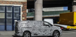 Mercedes-Benz reinventa i van con i prototipi VAN.EA