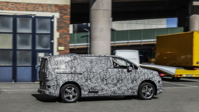 Der nächste Schritt auf dem Weg zur Neuerfindung des Vans: Erste VAN.EA “Erlkönige” startklarThe next step on the way to reinventing the van: First VAN.EA prototypes ready to go