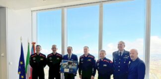 Spazio, gli astronauti di Axiom-3 al Grattacielo Piemonte