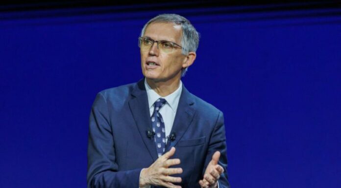 Stellantis, Tavares “Pronti per obiettivi 2025, lavoriamo su realtà”