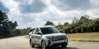 Ford espande la gamma elettrica con E-Tourneo Courier