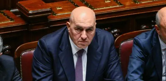 Crosetto “Trump ha esplicitato che l’Unione Europea gli serve poco o nulla”