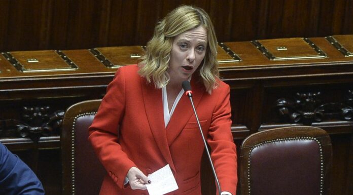 Manovra, Meloni “Record di fondi per la sanità, il resto mistificazioni”