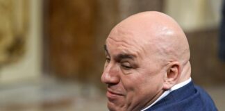 كروسيتو يطالب إسرائيل باحترام القانون الدولي واليونيفيل