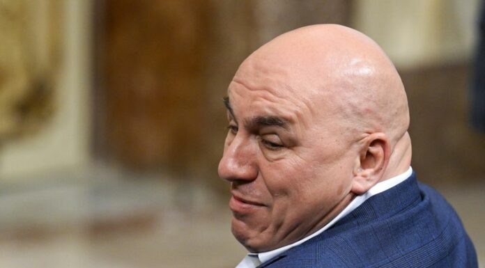 Crosetto “Israele rispetti diritto internazionale, civili e Unifil”