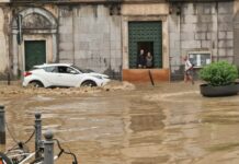Nubifragio in Liguria, torrenti esondati e caos trasporti