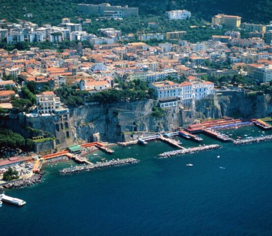 Via libera definitivo della Camera all’istituzione dell’Area Marina Protetta di Capri, Pichetto “Difendiamo uno dei tratti più preziosi del Mediterraneo”