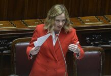 Meloni “Difenderemo i nostri confini, in Italia solo legalmente”