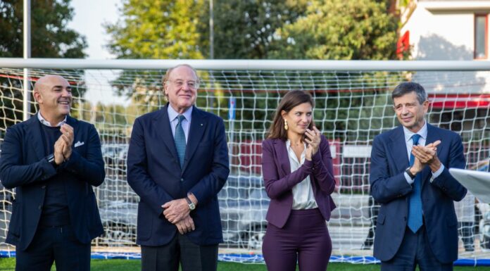 Milano, inaugurato campo da calcio per i ragazzi del quartiere Baggio