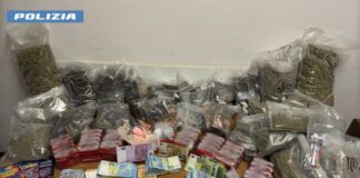 Sorpresi con oltre 30 chili di droga, padre e figlio arrestati a Roma