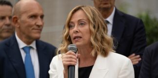 ميلوني: لا توجد مؤامرة بل لامبالاة بالإرادة الشعبية