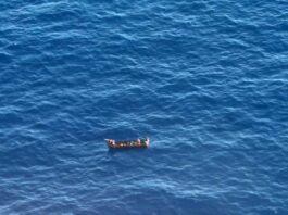 Lampedusa, neonata morta per ipotermia dopo lo sbarco