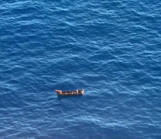 Lampedusa, neonata morta per ipotermia dopo lo sbarco