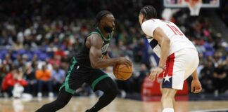 Prima trasferta ok per Boston, vince anche Dallas