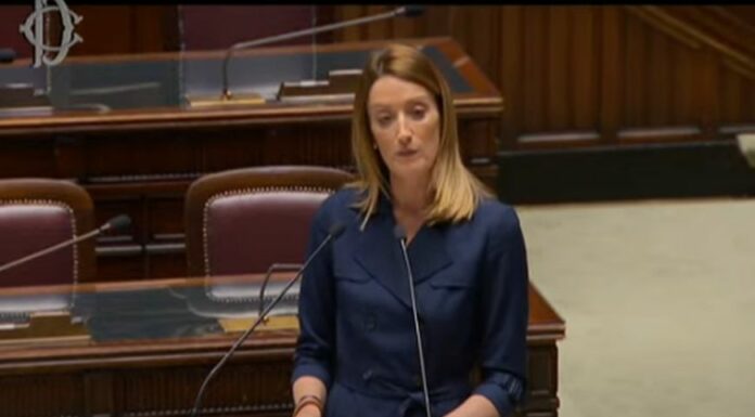 Ucraina, Metsola “Saldamente dalla sua parte, si tratta dell’Europa”