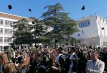 Università di Palermo, lancio del tocco per i neolaureati magistrali