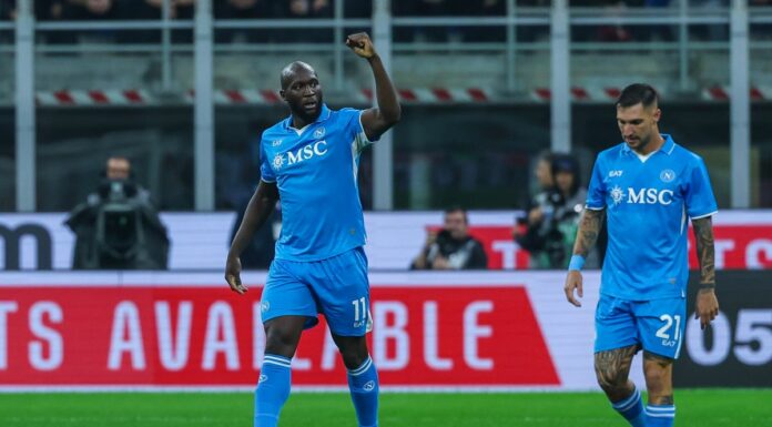 Il Napoli vola con Lukaku e Kvara, piegato 2-0 il Milan