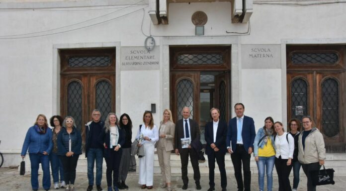 L’assessore Besio in visita all’Istituto Comprensivo Franca Ongaro