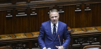 Al via il bando “Frutta e Verdura nelle scuole”. Lollobrigida “Passo avanti per promuovere la salute”