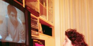 Cresce l’uso del satellite, in Italia più di 15 milioni di persone guardano la televisione usando la parabola