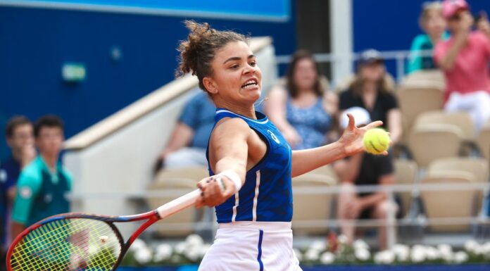 Paolini debutta alle Wta Finals battendo Rybakina in due set