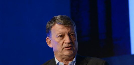 Uil, Bombardieri “Il rinnovo dei contratti per noi è una priorità”