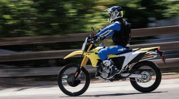 Anteprima mondiale a Eicma per le Suzuki DR-Z4S e DR-Z4SM