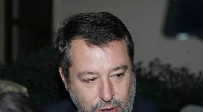 Migranti, Salvini “Alcuni giudici fanno politica in tribunale”