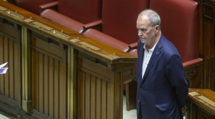 Calderoli “L’autonomia verrà modificata, poi l’opposizione non rompa”