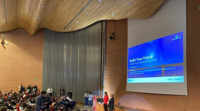 Intesa Sanpaolo incontra 800 studenti alla Federico II di Napoli