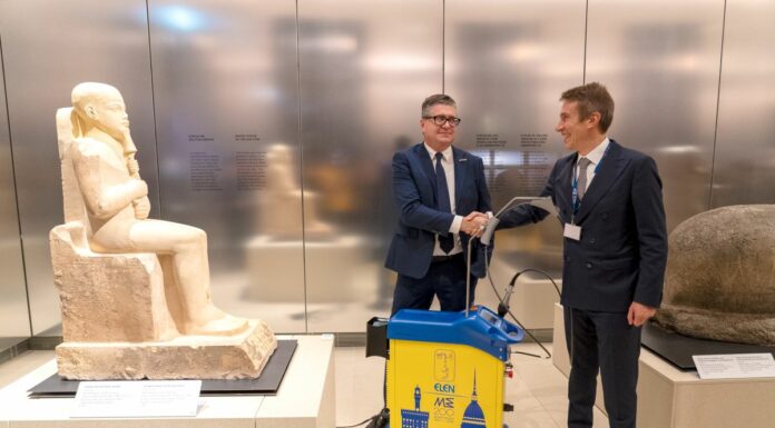 Donato al Museo Egizio di Torino un laser di El.En. per il restauro