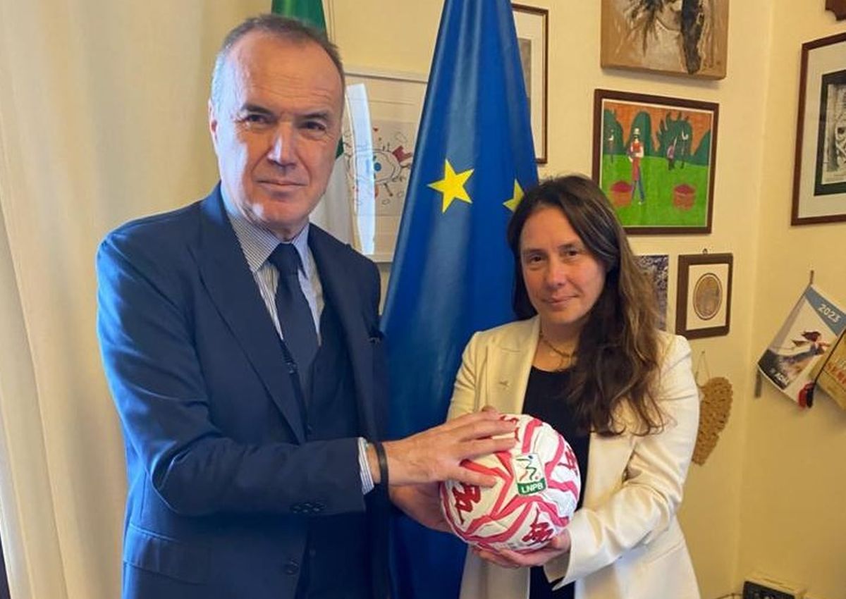 Violenza genere, da Balata pallone rosso a ministro Locatelli