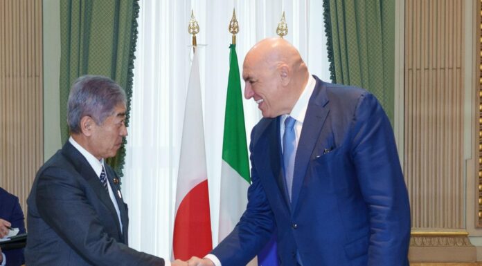 Difesa, firmato accordo tra Italia e Giappone