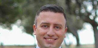 Malta, Tourism Minister resigns