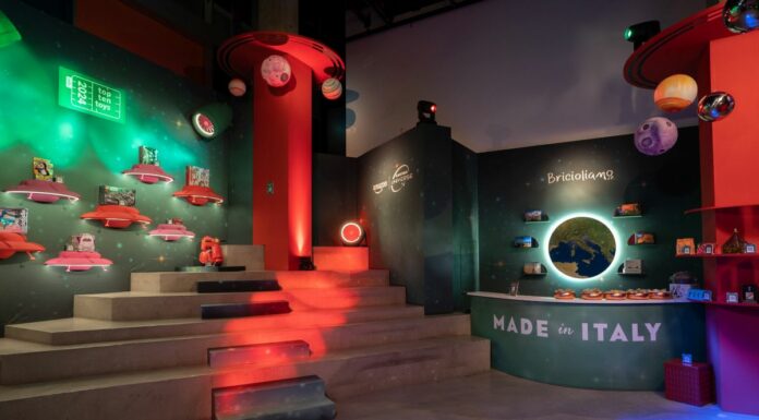 Apre a Milano il nuovo spazio immersivo Amazon Black Friday Universe