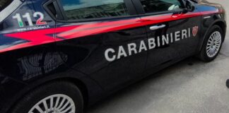 Studentessa 12enne accoltella un compagno di scuola vicino Roma