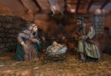 Inaugurati a Palazzo Pirelli il presepe e l’albero di natale