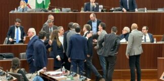 Lombardia, caos in Aula. Rissa sfiorata tra La Russa e Majorino