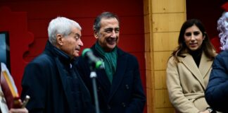 Milano in piena atmosfera di festa con il Mercatino di Natale in Duomo