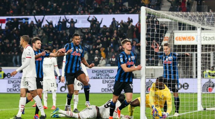 Milan battuto 2-1, l’Atalanta suona la nona e va in testa
