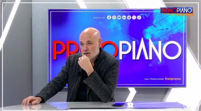 Sylos Labini in scena per raccontare gli “Inimitabili” italiani