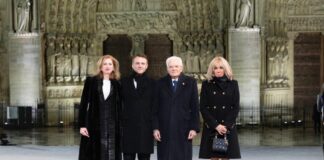 Riaperte le porte di Notre-Dame, Macron “Restituita al mondo”