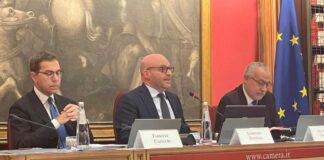 Fontana “Decretazione d’urgenza in calo, ma ancora eccessiva”