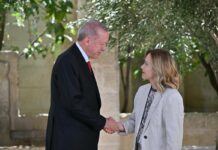 Meloni sente Erdogan, preservare l’unità territoriale della Siria