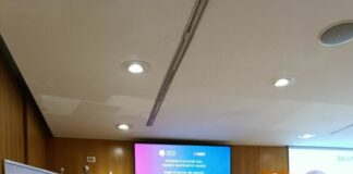 Lombardia, crescono i contratti stabili per i neolaureati. Meno tirocini