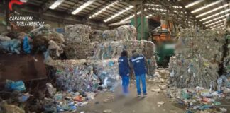 Gestione illecita dei rifiuti, sequestrato impianto a Caivano