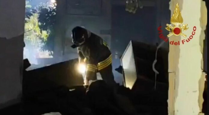 Esplosione in una villetta ad Aprilia, le vittime salgono a tre