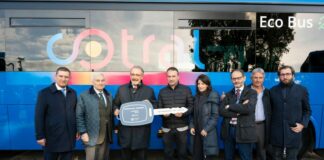 Giubileo, presentati 10 dei 58 nuovi bus Cotral per trasporto dei pellegrini