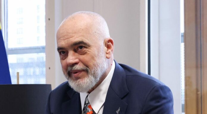 Albania, Rama annuncia il blocco di TikTok per un anno