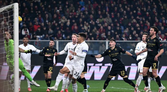 Il Genoa ci prova ma non basta, il Napoli passa a Marassi